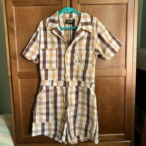 Big Bud Press Plaid Short-Sleeve Romper Shorteralls XL in Beige and Brown